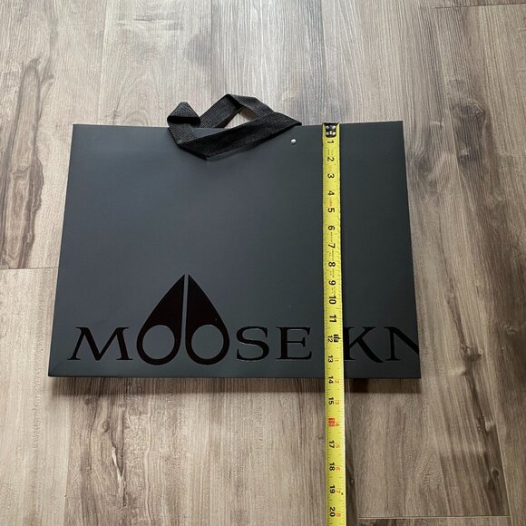 Large Moose Knuckles Shopping Bag - Picture 4 of 4